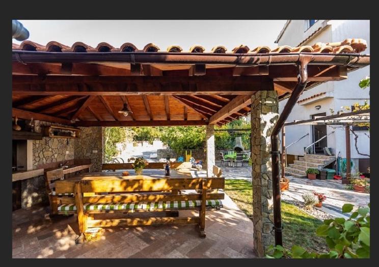 Apartmani Velnic 2 Baska  Exterior photo